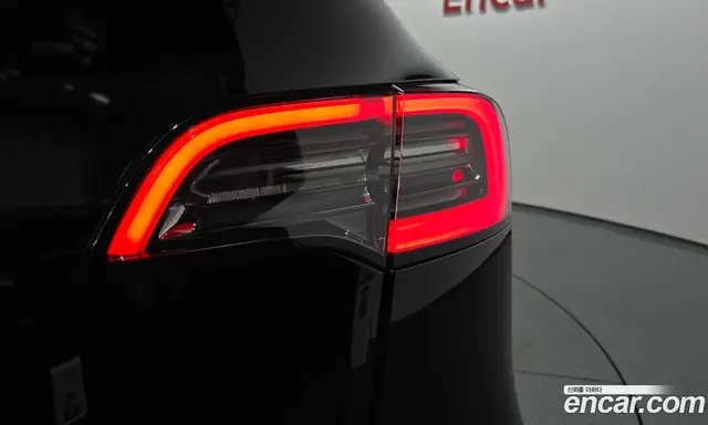 Tesla Model Y 2024 0.2 автомат (гидро), миниатюра 8 Tesla Model Y 2024 0.2 автомат (гидро), миниатюра 8