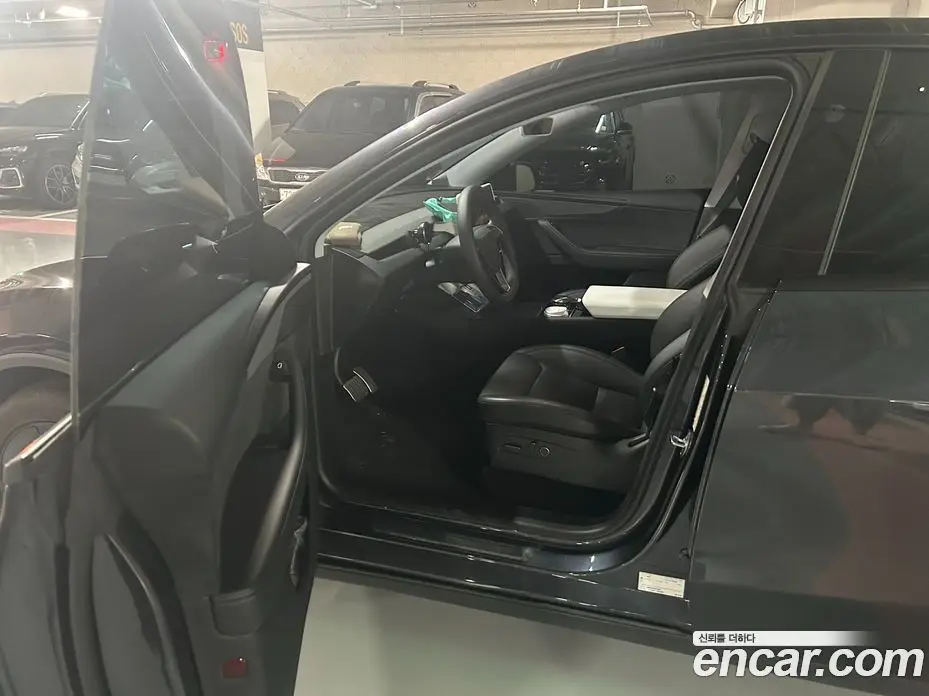 Tesla Model Y 2025 автомат (гидро), фото 9 Tesla Model Y 2025 автомат (гидро), фото 9