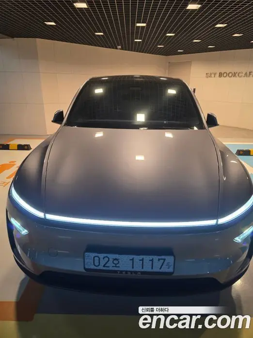 Tesla Model Y 2025 автомат (гидро), фото 3 Tesla Model Y 2025 автомат (гидро), фото 3