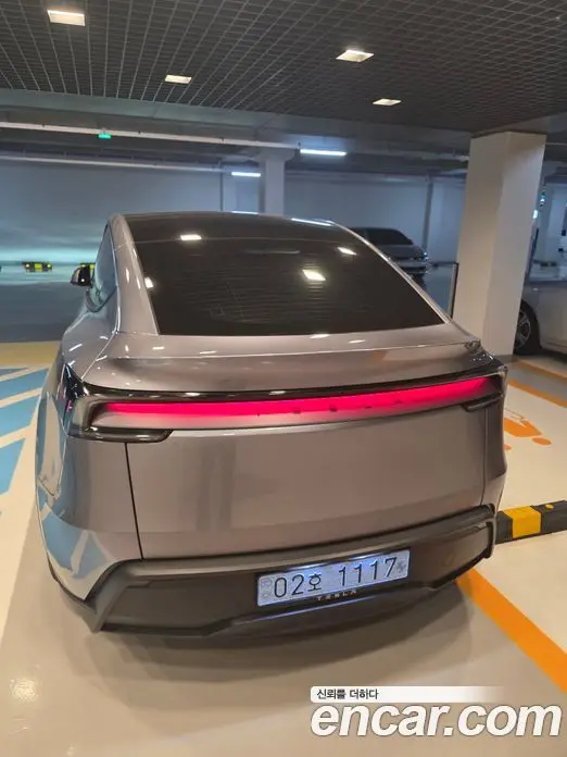 Tesla Model Y 2025 автомат (гидро), фото 4 Tesla Model Y 2025 автомат (гидро), фото 4