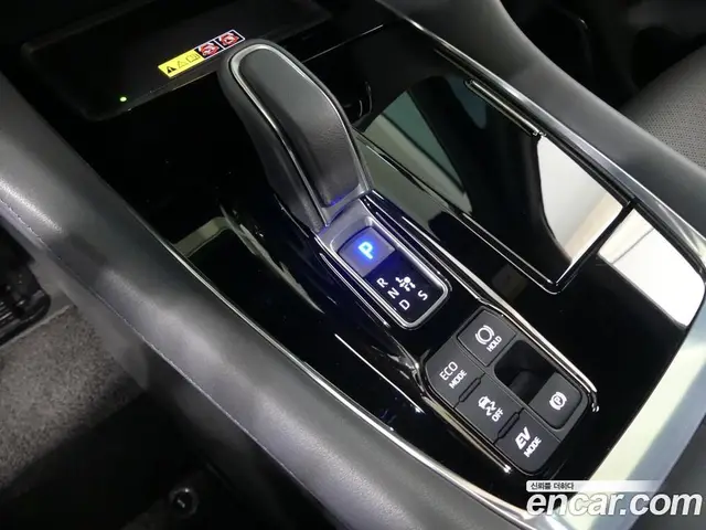 Toyota Alphard 2025 2.5 автомат (гидро), миниатюра 8 Toyota Alphard 2025 2.5 автомат (гидро), миниатюра 8