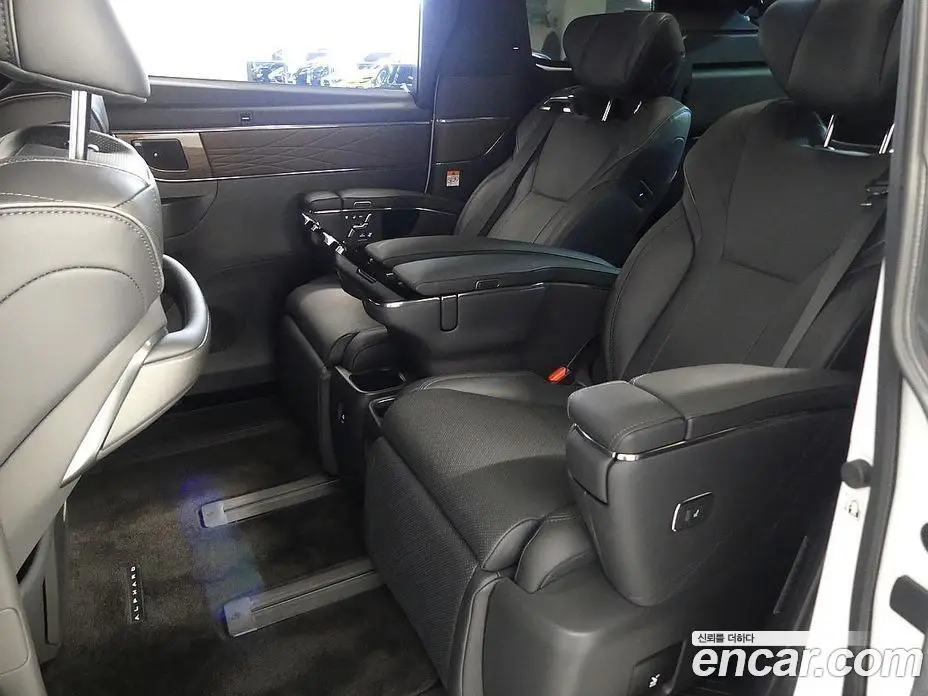 Toyota Alphard 2025 2.5 автомат (гидро), фото 9 Toyota Alphard 2025 2.5 автомат (гидро), фото 9