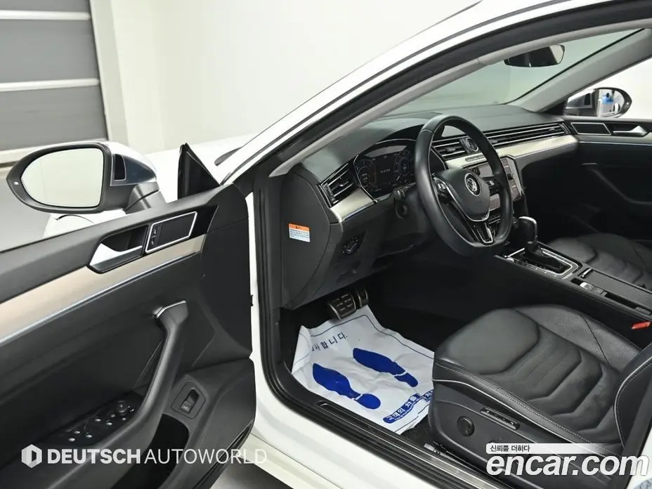 Volkswagen Arteon 2019 2.0 автомат (гидро), фото 10 Volkswagen Arteon 2019 2.0 автомат (гидро), фото 10