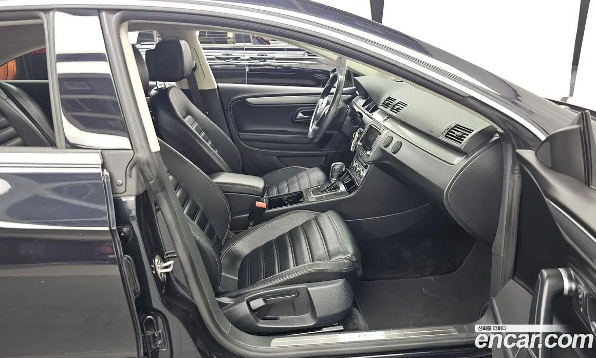 Volkswagen CC 2012 2.0 автомат (гидро), фото 11 Volkswagen CC 2012 2.0 автомат (гидро), фото 11