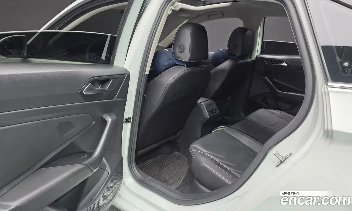 Volkswagen Jetta 2021 1.4 автомат (гидро), фото 18