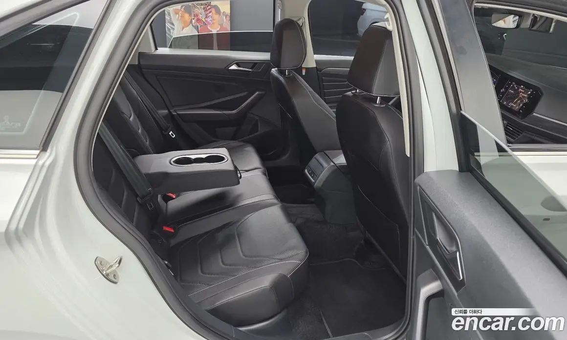 Volkswagen Jetta 2023 1.5 автомат (гидро), фото 17 Volkswagen Jetta 2023 1.5 автомат (гидро), фото 17
