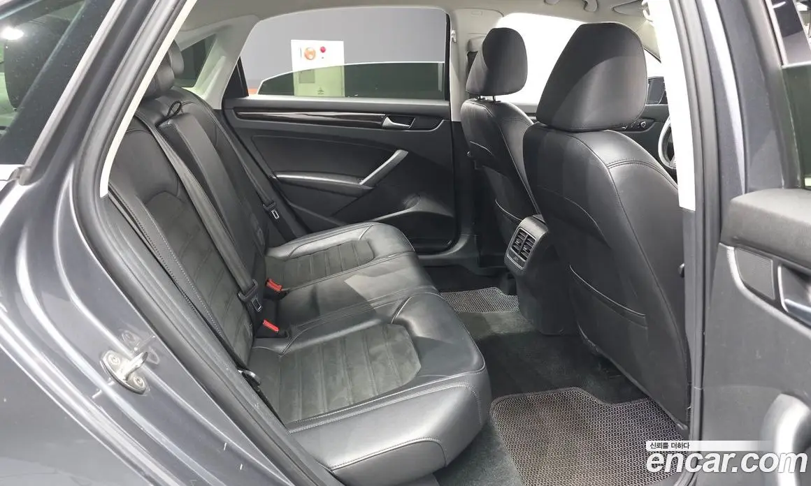 Volkswagen Passat 2015 2.0 автомат (гидро), фото 12