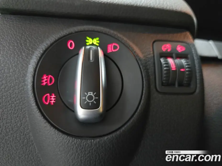 Volkswagen Tiguan 2014 2.0 автомат (гидро), фото 15 Volkswagen Tiguan 2014 2.0 автомат (гидро), фото 15