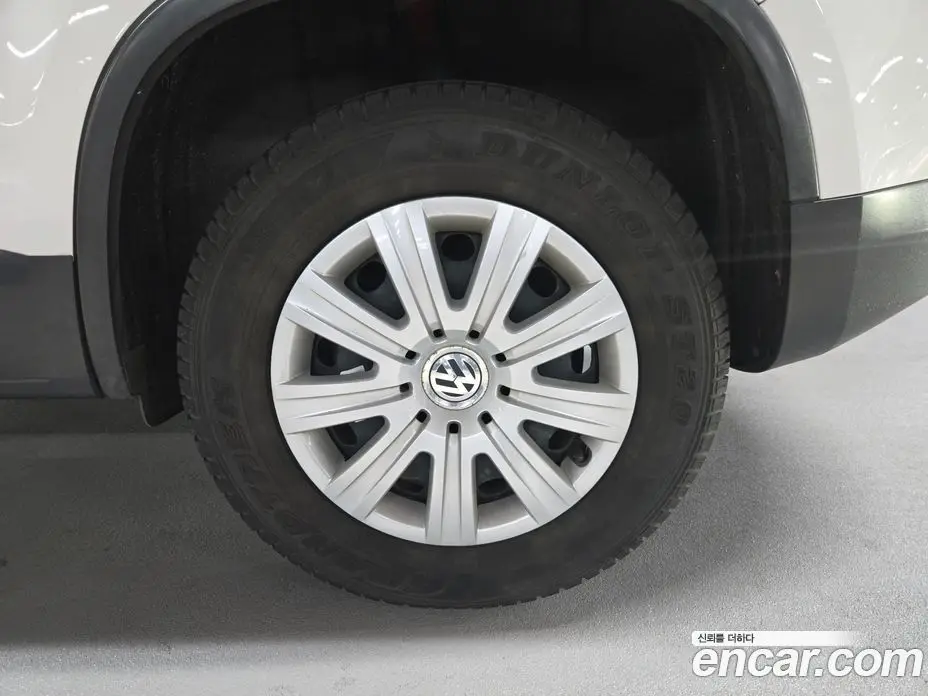 Volkswagen Tiguan 2014 2.0 автомат (гидро), фото 6 Volkswagen Tiguan 2014 2.0 автомат (гидро), фото 6
