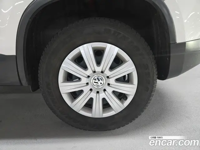 Volkswagen Tiguan 2014 2.0 автомат (гидро), миниатюра 6 Volkswagen Tiguan 2014 2.0 автомат (гидро), миниатюра 6