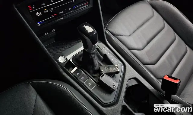 Volkswagen Tiguan 2023 2.0 автомат (гидро), миниатюра 11