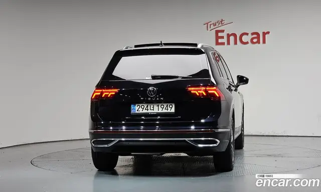 Volkswagen Tiguan 2023 2.0 автомат (гидро), миниатюра 3