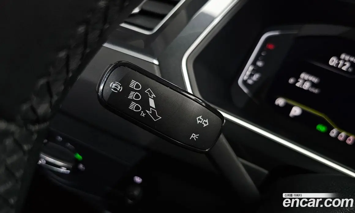 Volkswagen Tiguan 2023 2.0 автомат (гидро), фото 35