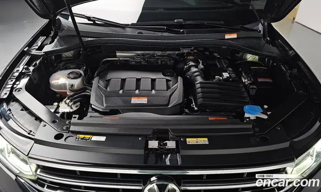Volkswagen Tiguan 2023 2.0 автомат (гидро), миниатюра 5