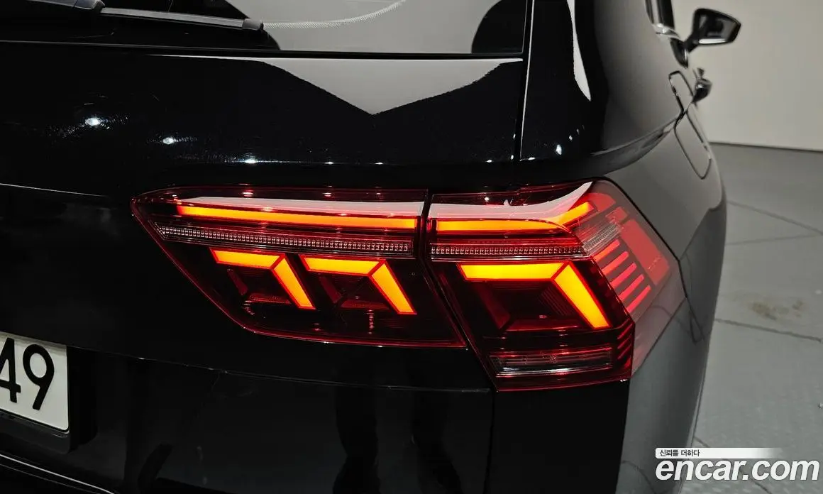 Volkswagen Tiguan 2023 2.0 автомат (гидро), фото 8