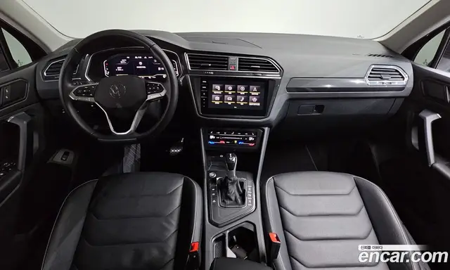 Volkswagen Tiguan 2023 2.0 автомат (гидро), миниатюра 9