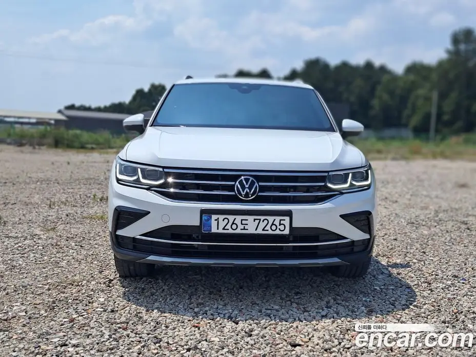 Volkswagen Tiguan 2023 2.0 автомат (гидро), фото 1 Volkswagen Tiguan 2023 2.0 автомат (гидро), фото 1