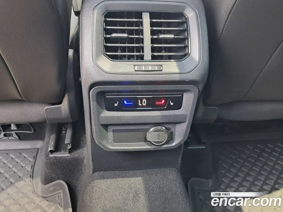 Volkswagen Tiguan 2023 2.0 автомат (гидро), фото 13 Volkswagen Tiguan 2023 2.0 автомат (гидро), фото 13