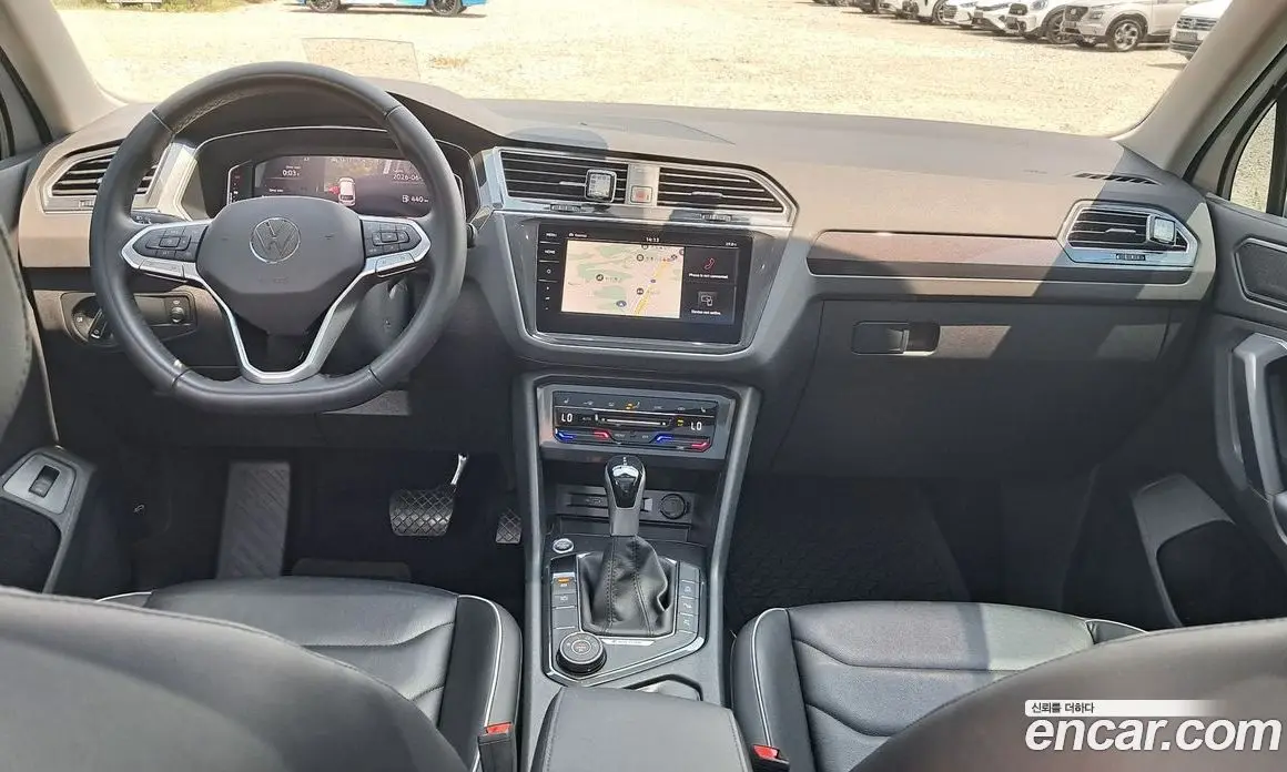 Volkswagen Tiguan 2023 2.0 автомат (гидро), фото 14 Volkswagen Tiguan 2023 2.0 автомат (гидро), фото 14