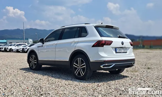 Volkswagen Tiguan 2023 2.0 автомат (гидро), миниатюра 6 Volkswagen Tiguan 2023 2.0 автомат (гидро), миниатюра 6