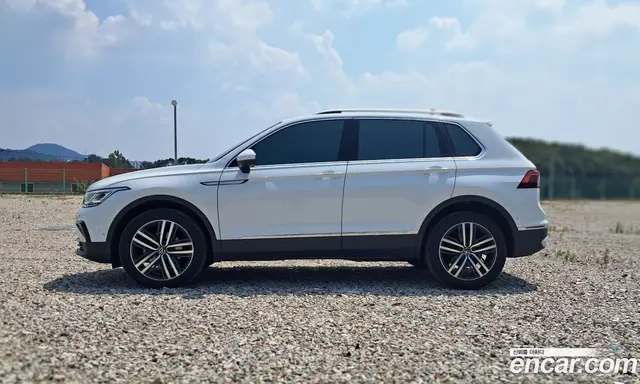 Volkswagen Tiguan 2023 2.0 автомат (гидро), миниатюра 7 Volkswagen Tiguan 2023 2.0 автомат (гидро), миниатюра 7