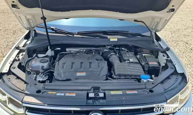 Volkswagen Tiguan 2023 2.0 автомат (гидро), миниатюра 10 Volkswagen Tiguan 2023 2.0 автомат (гидро), миниатюра 10