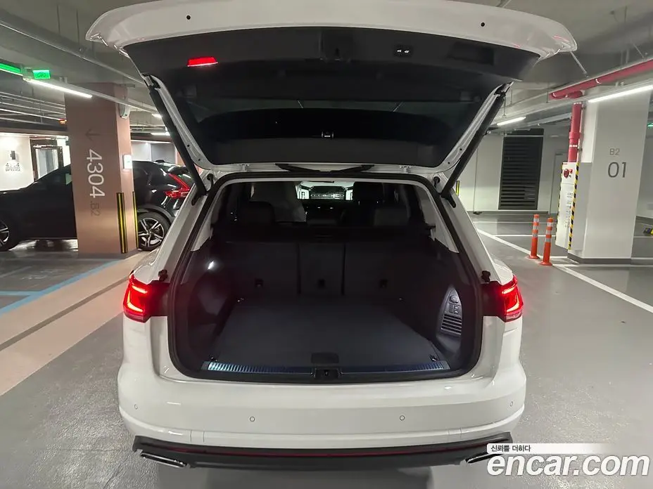 Volkswagen Touareg 2026 3.0 автомат (гидро), фото 12 Volkswagen Touareg 2026 3.0 автомат (гидро), фото 12