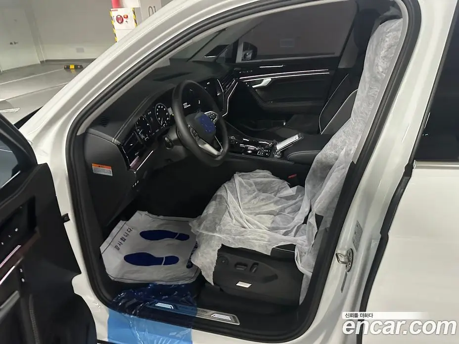 Volkswagen Touareg 2026 3.0 автомат (гидро), фото 9 Volkswagen Touareg 2026 3.0 автомат (гидро), фото 9