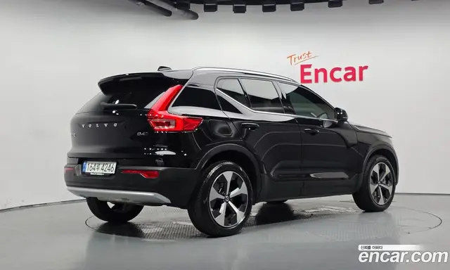Volvo XC40 2022 2.0 автомат (гидро), миниатюра 2 Volvo XC40 2022 2.0 автомат (гидро), миниатюра 2