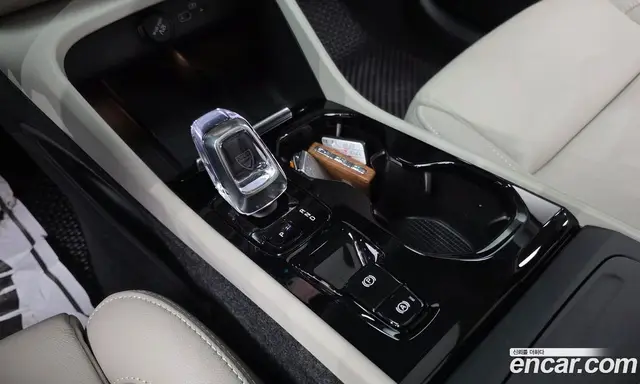 Volvo XC40 2022 2.0 автомат (гидро), миниатюра 12