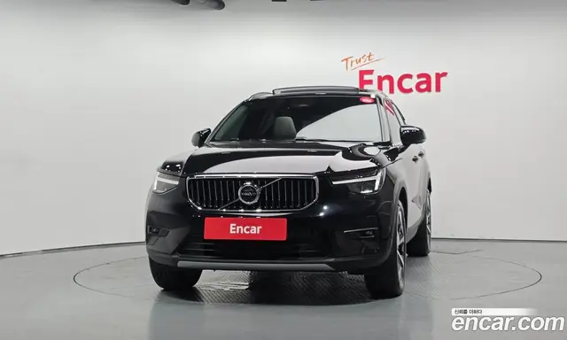 Volvo XC40 2022 2.0 автомат (гидро), миниатюра 3 Volvo XC40 2022 2.0 автомат (гидро), миниатюра 3