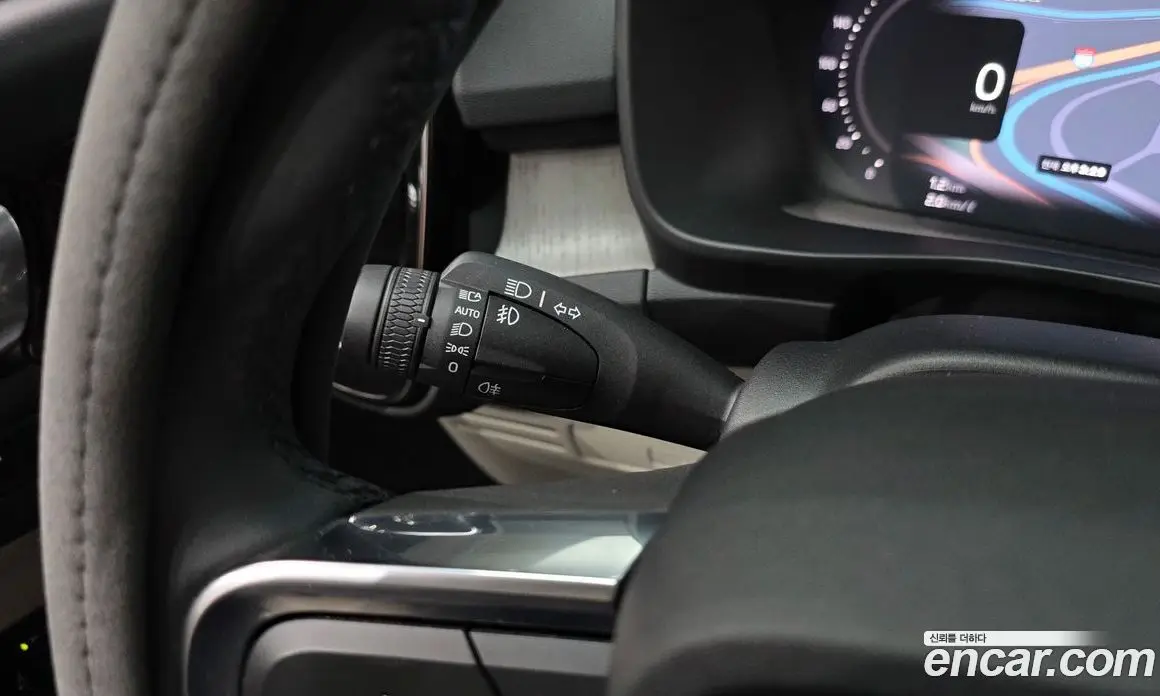 Volvo XC40 2022 2.0 автомат (гидро), фото 28 Volvo XC40 2022 2.0 автомат (гидро), фото 28