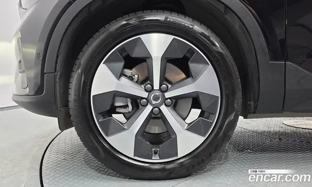 Volvo XC40 2022 2.0 автомат (гидро), миниатюра 5 Volvo XC40 2022 2.0 автомат (гидро), миниатюра 5