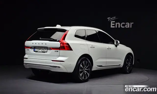 Volvo XC60 2024 2.0 автомат (гидро), миниатюра 2 Volvo XC60 2024 2.0 автомат (гидро), миниатюра 2