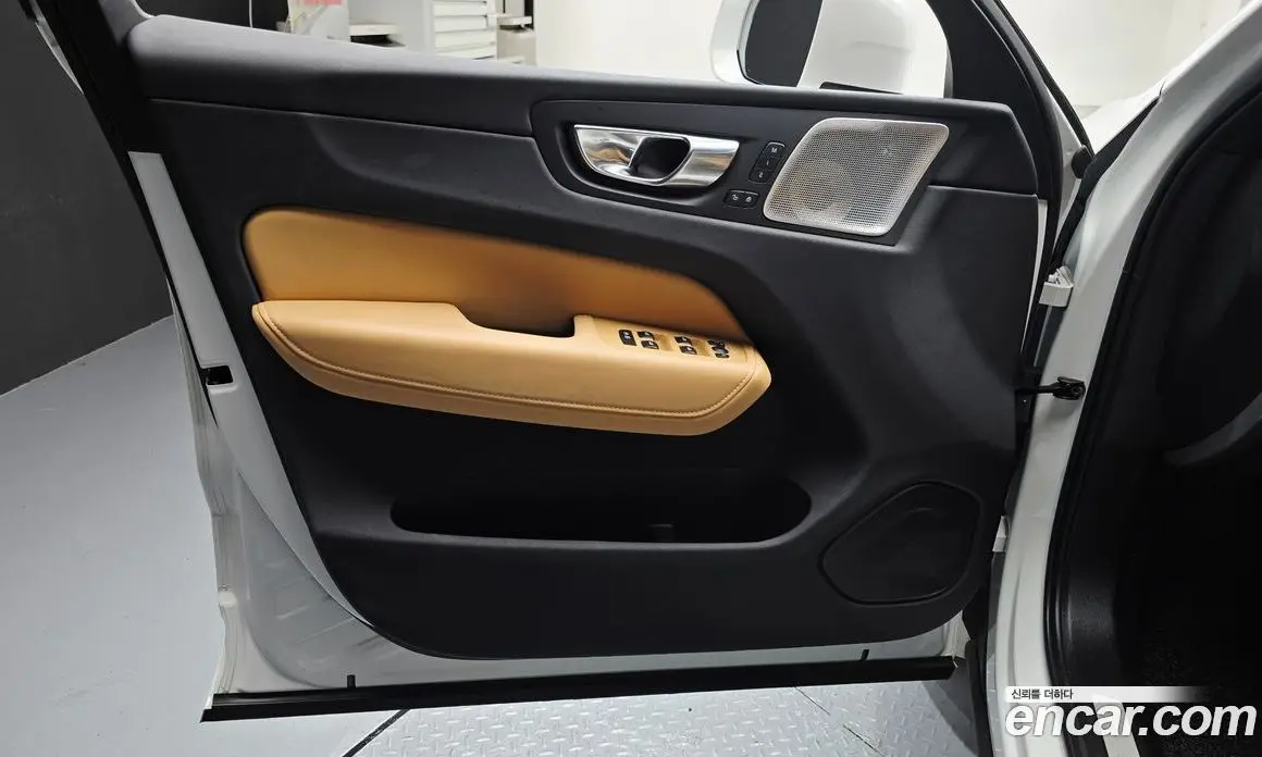 Volvo XC60 2024 2.0 автомат (гидро), фото 14 Volvo XC60 2024 2.0 автомат (гидро), фото 14