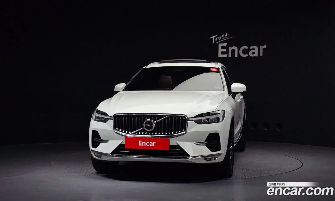 Volvo XC60 2024 2.0 автомат (гидро), фото 3 Volvo XC60 2024 2.0 автомат (гидро), фото 3