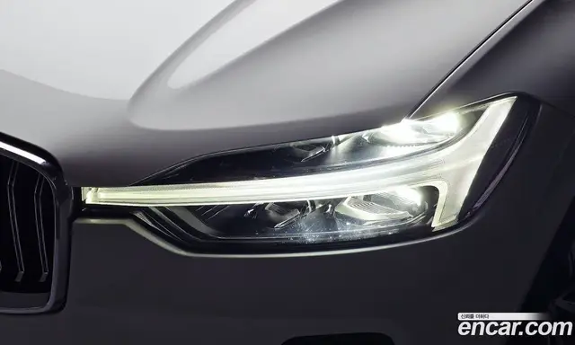 Volvo XC60 2024 2.0 автомат (гидро), миниатюра 8 Volvo XC60 2024 2.0 автомат (гидро), миниатюра 8