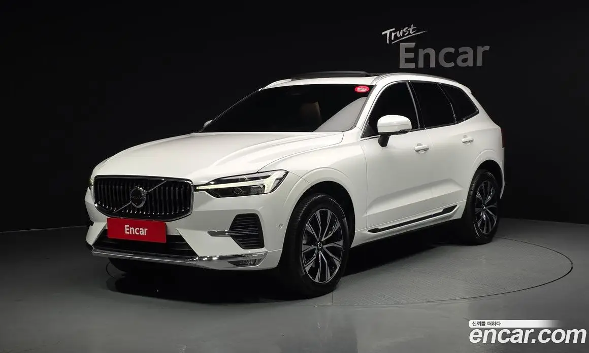 Volvo XC60 2025 2.0 автомат (гидро), фото 1 Volvo XC60 2025 2.0 автомат (гидро), фото 1