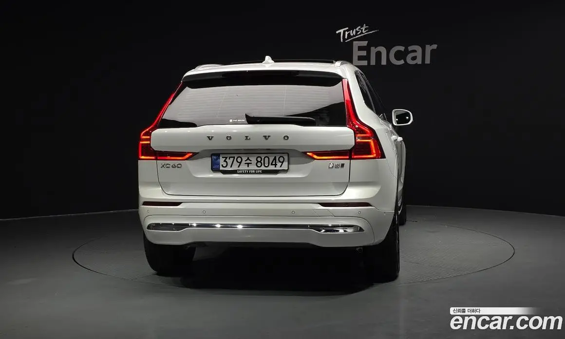 Volvo XC60 2025 2.0 автомат (гидро), фото 4 Volvo XC60 2025 2.0 автомат (гидро), фото 4