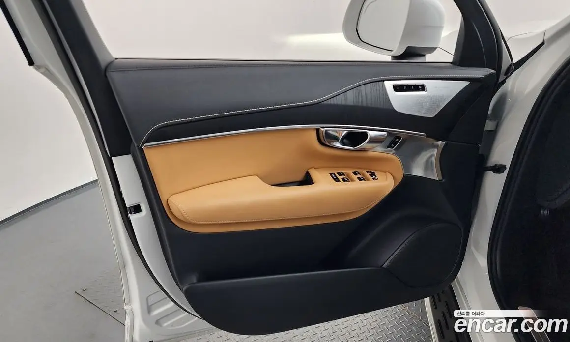 Volvo XC90 2022 2.0 автомат (гидро), фото 14 Volvo XC90 2022 2.0 автомат (гидро), фото 14