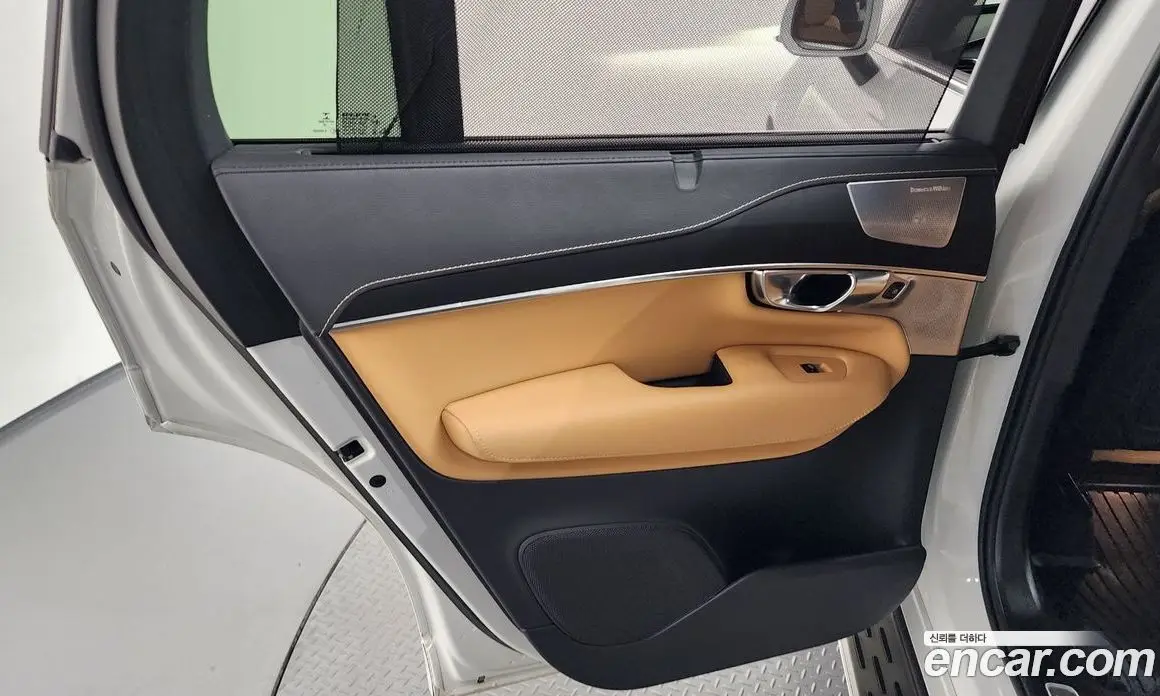 Volvo XC90 2022 2.0 автомат (гидро), фото 15 Volvo XC90 2022 2.0 автомат (гидро), фото 15