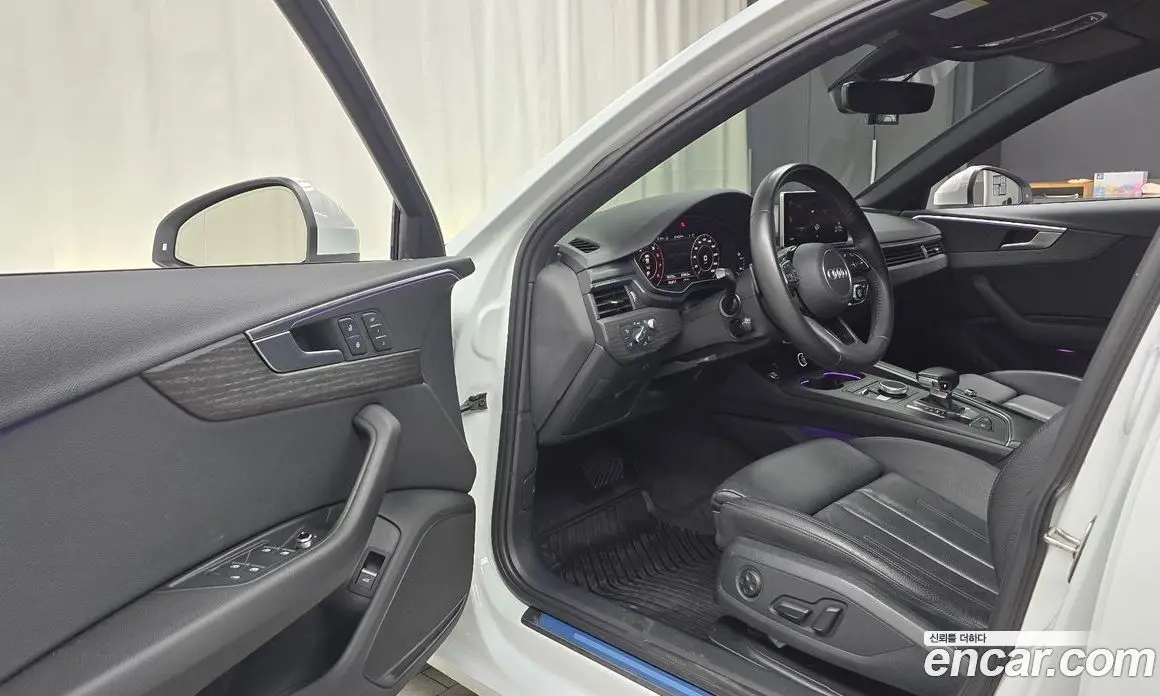Audi A4 2019 2.0 автомат (гидро), фото 13