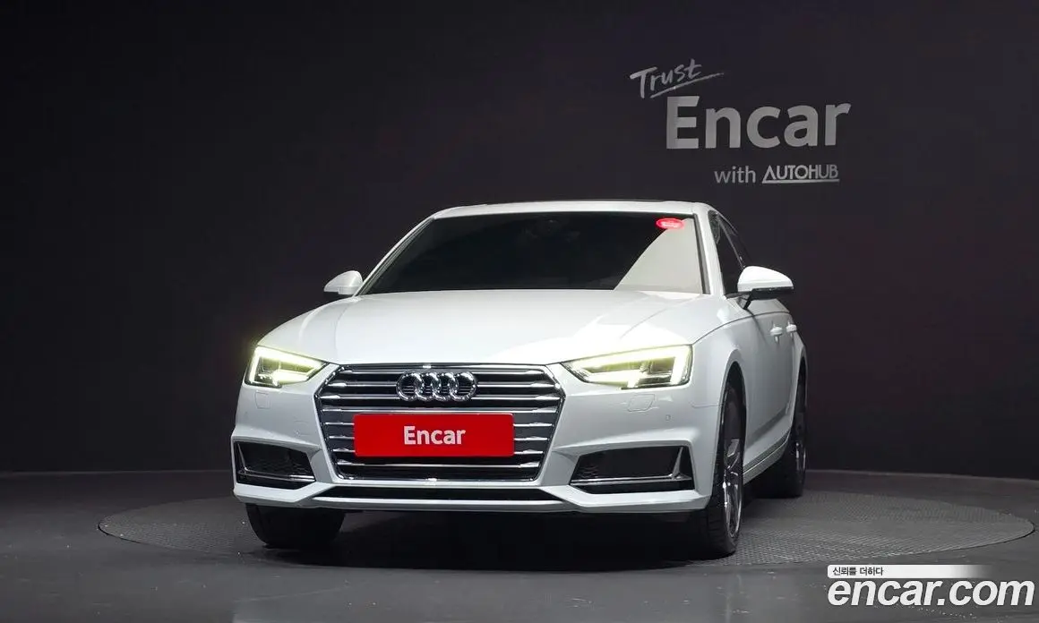 Audi A4 2019 2.0 автомат (гидро), фото 3