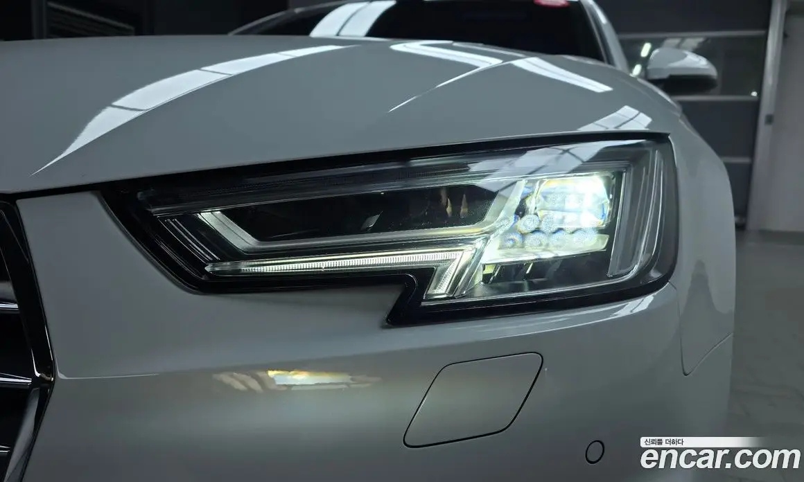 Audi A4 2019 2.0 автомат (гидро), фото 8
