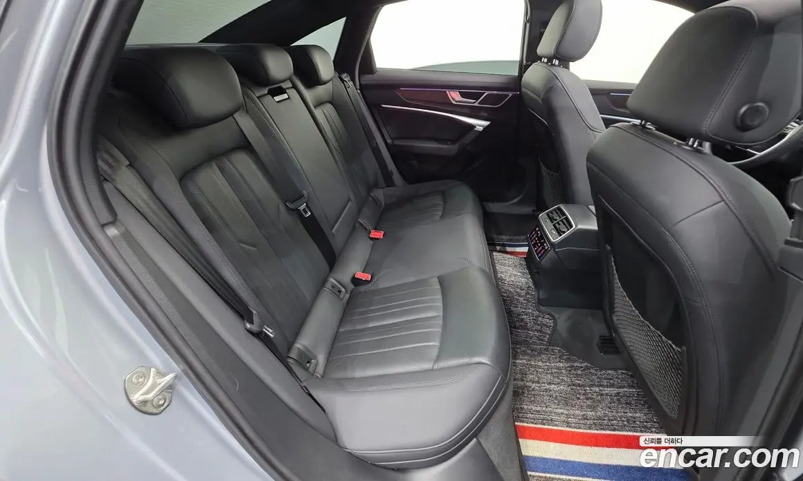 Audi A6 2021 2.0 автомат (гидро), фото 32