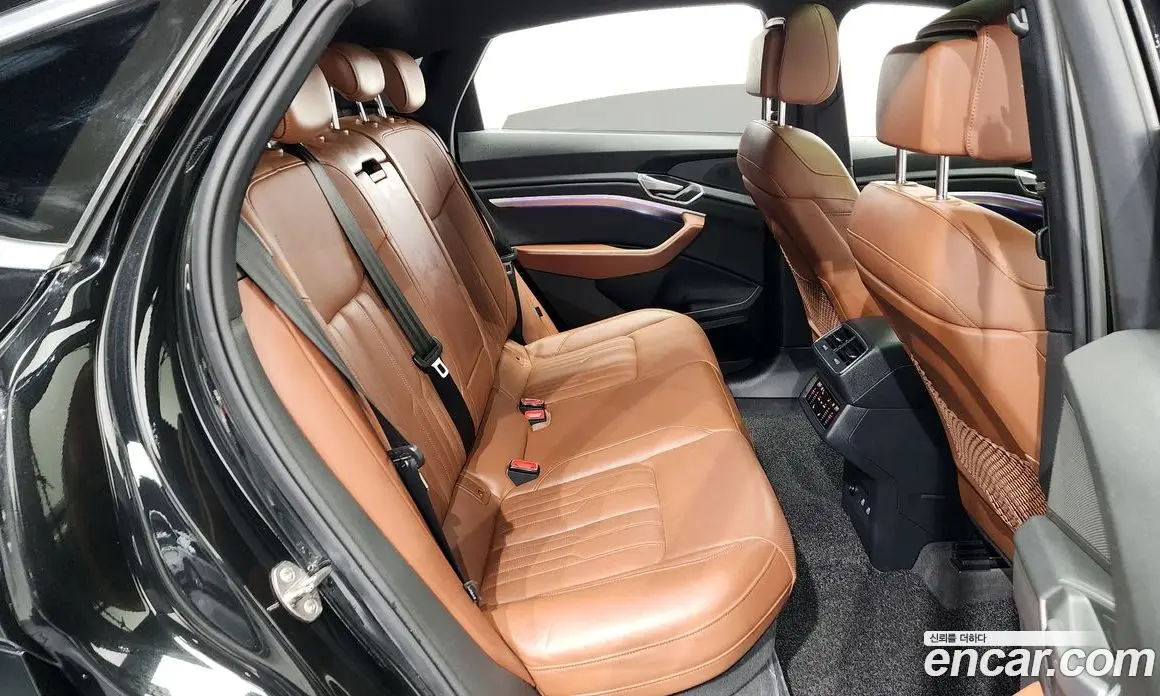 Audi e-tron 2021 0.2 автомат (гидро), фото 12