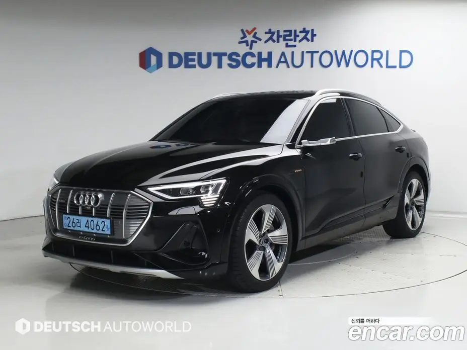 Audi e-tron 2021 1.7 автомат (гидро), фото 1 Audi e-tron 2021 1.7 автомат (гидро), фото 1