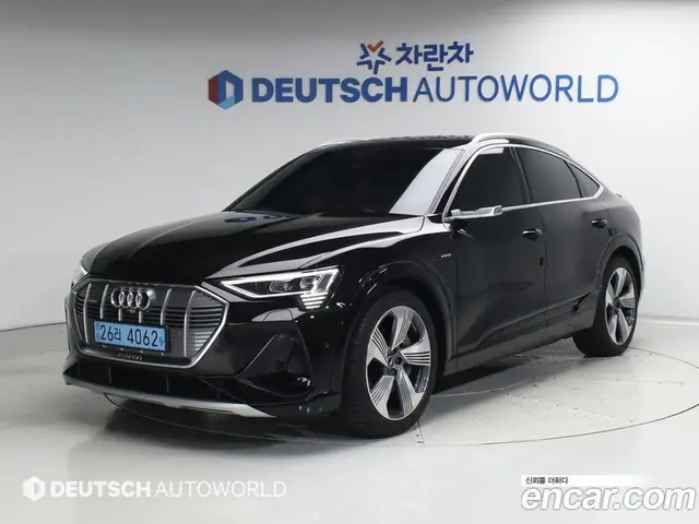 Audi e-tron 2021 1.7 автомат (гидро), миниатюра 1 Audi e-tron 2021 1.7 автомат (гидро), миниатюра 1