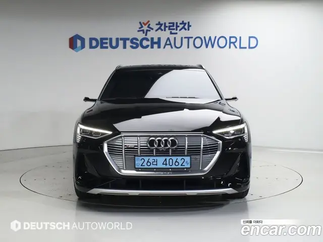 Audi e-tron 2021 1.7 автомат (гидро), миниатюра 3 Audi e-tron 2021 1.7 автомат (гидро), миниатюра 3