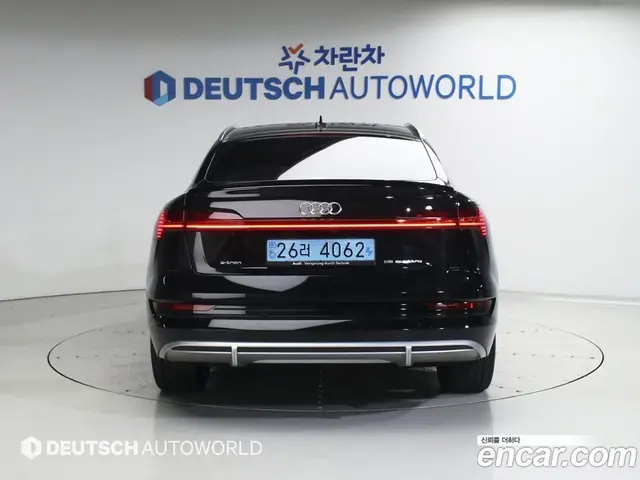 Audi e-tron 2021 1.7 автомат (гидро), миниатюра 4 Audi e-tron 2021 1.7 автомат (гидро), миниатюра 4